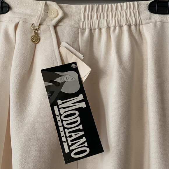 Vintage MODIANO formal pan in ivory. - Picture 7 of 10